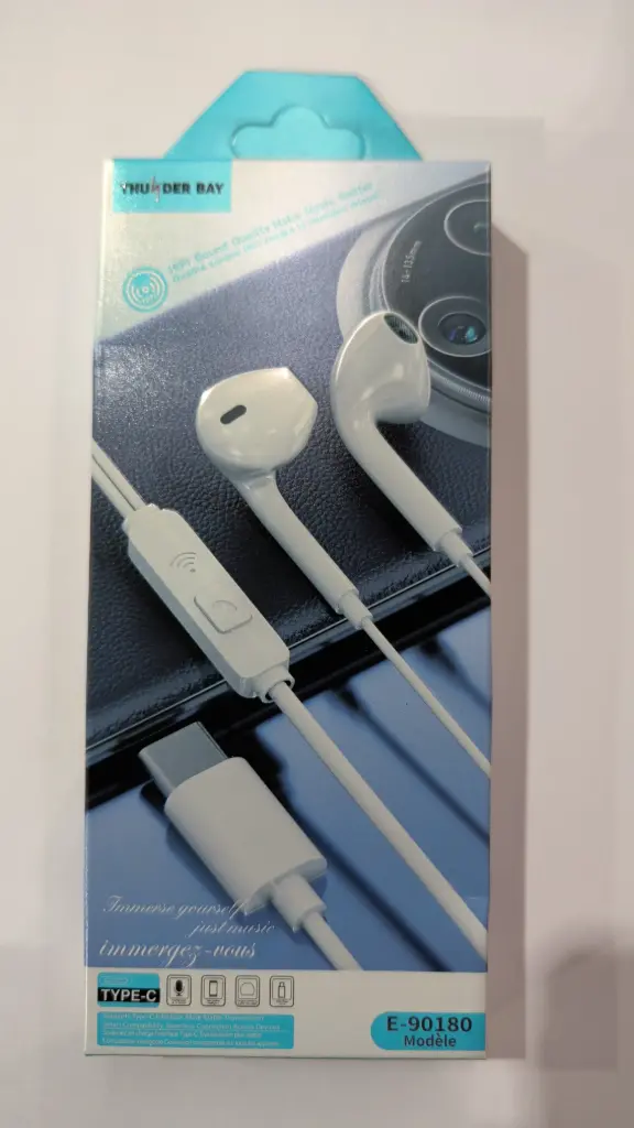 EAR BUDS W/ TYPE C 