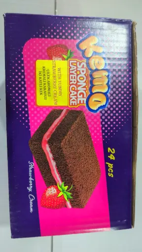 KEMO LAYER CAKE WITH STRAWBERRY CREAM 24CT