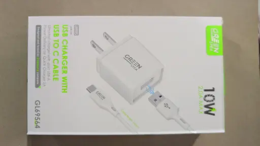 [GL69564] USB WALL CHARGER W/ TYPE C  CABLE